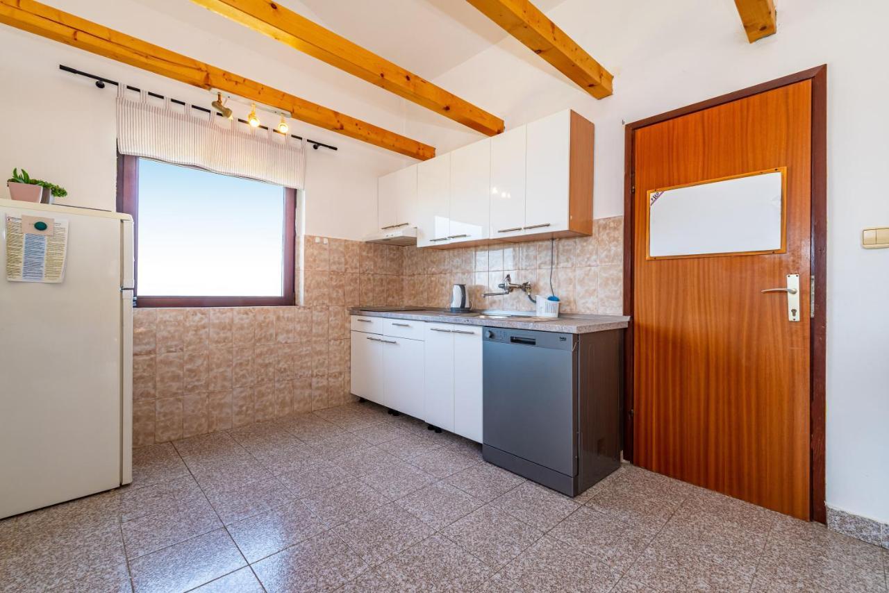 Apartment Sea And Mountain With Pool Novigrad  Phòng bức ảnh