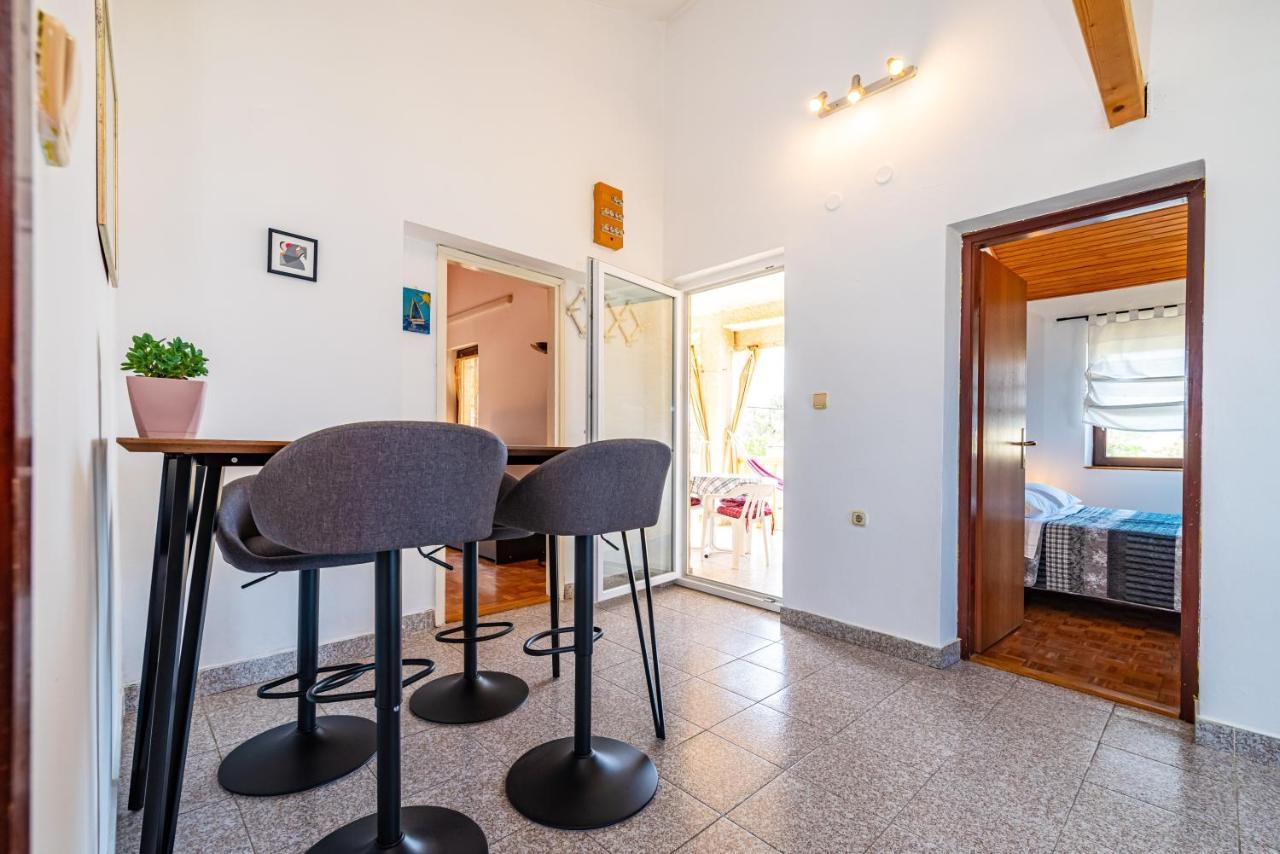 Apartment Sea And Mountain With Pool Novigrad  Phòng bức ảnh