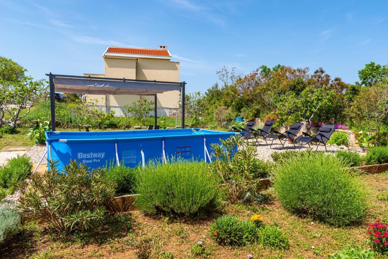 Apartment Sea And Mountain With Pool Novigrad  Ngoại thất bức ảnh