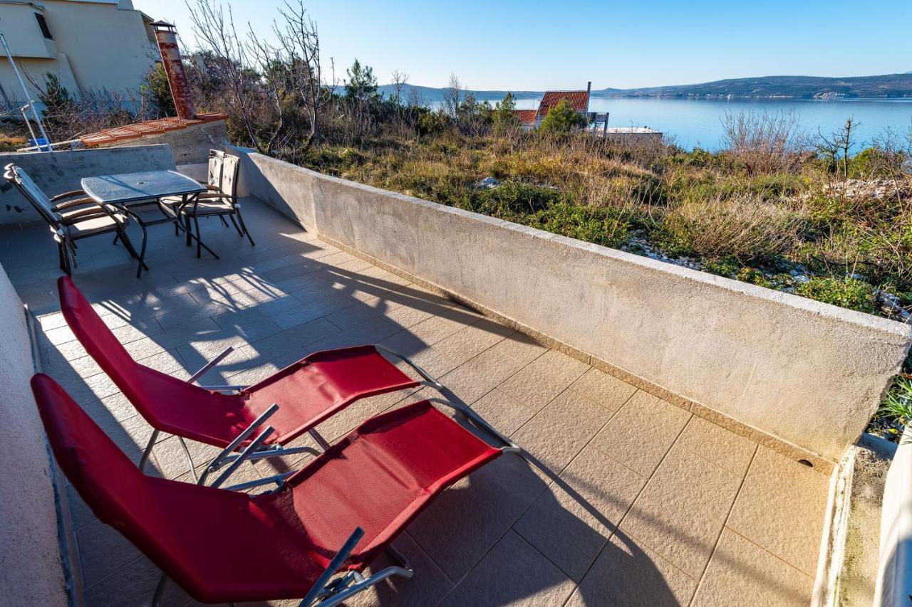 Apartment Sea And Mountain With Pool Novigrad  Ngoại thất bức ảnh